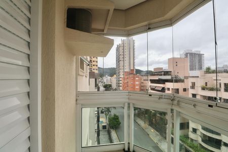 Apartamento para alugar com 115m², 4 quartos e 2 vagasVaranda