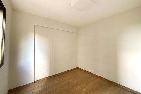 Apartamento à venda com 137m², 4 quartos e 3 vagasQuarto 3