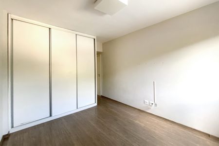 Apartamento à venda com 137m², 4 quartos e 3 vagasSuite 1