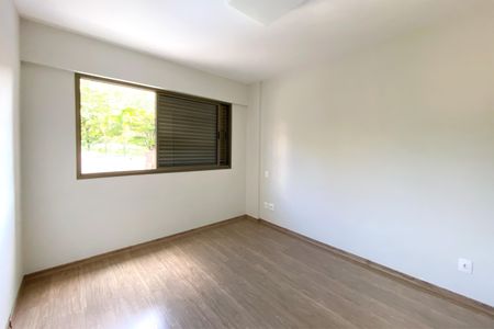 Apartamento à venda com 137m², 4 quartos e 3 vagasSuite 1