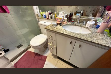 Apartamento à venda com 70m², 2 quartos e 1 vaga Banheiro do quarto 2
