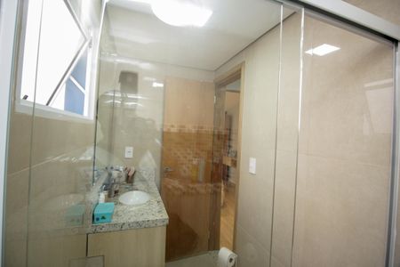 Casa à venda com 165m², 3 quartos e 2 vagasBanheiro da Suíte