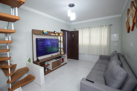 Casa à venda com 165m², 3 quartos e 2 vagasSala