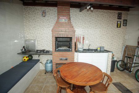 Casa à venda com 165m², 3 quartos e 2 vagasChurrasqueira