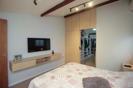 Casa à venda com 165m², 3 quartos e 2 vagasSuíte