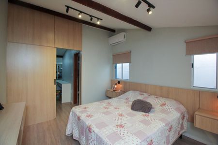 Casa à venda com 165m², 3 quartos e 2 vagasSuíte