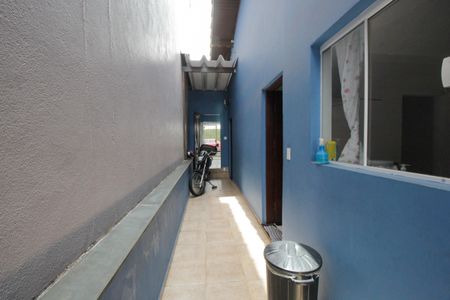 Casa à venda com 165m², 3 quartos e 2 vagasCorredor