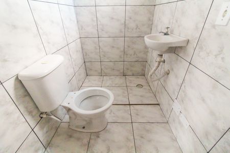 Banheiro de kitnet/studio para alugar com 1 quarto, 32m² em Parada Xv de Novembro, São Paulo
