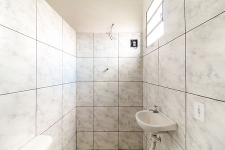 Banheiro de kitnet/studio para alugar com 1 quarto, 32m² em Parada Xv de Novembro, São Paulo