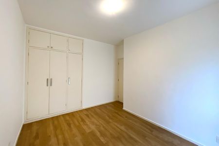 Apartamento à venda com 110m², 3 quartos e 1 vaga Apartamento à venda com 110m², 3 quartos e 1 vagaQuarto 2