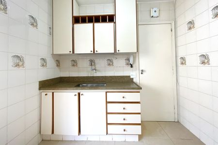 Apartamento à venda com 110m², 3 quartos e 1 vaga Apartamento à venda com 110m², 3 quartos e 1 vagaCozinha