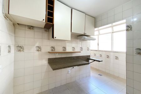 Apartamento à venda com 110m², 3 quartos e 1 vaga Apartamento à venda com 110m², 3 quartos e 1 vagaCozinha