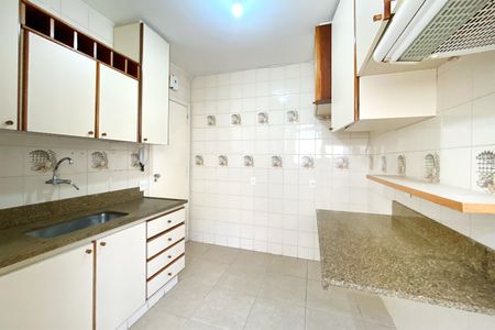 Apartamento à venda com 110m², 3 quartos e 1 vaga Apartamento à venda com 110m², 3 quartos e 1 vagaCozinha