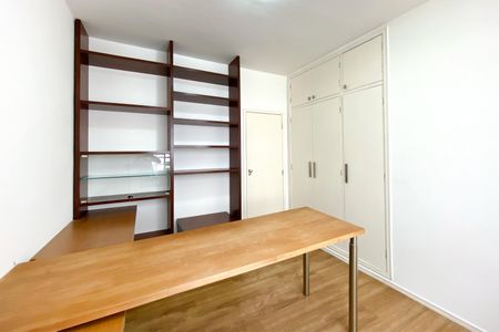 Apartamento à venda com 110m², 3 quartos e 1 vaga Apartamento à venda com 110m², 3 quartos e 1 vagaQuarto 3