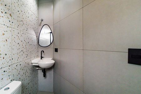 Studio para alugar com 32m², 1 quarto e sem vaga Studio para alugar com 32m², 1 quarto e sem vagaBanheiro