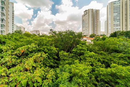 Studio para alugar com 32m², 1 quarto e sem vaga Studio para alugar com 32m², 1 quarto e sem vagaVaranda