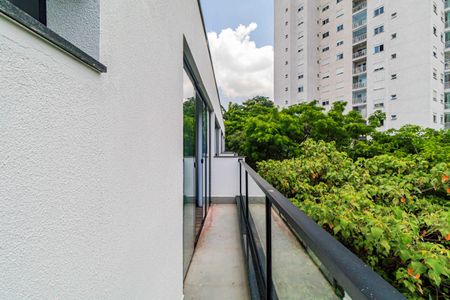 Studio para alugar com 32m², 1 quarto e sem vaga Studio para alugar com 32m², 1 quarto e sem vagaVaranda