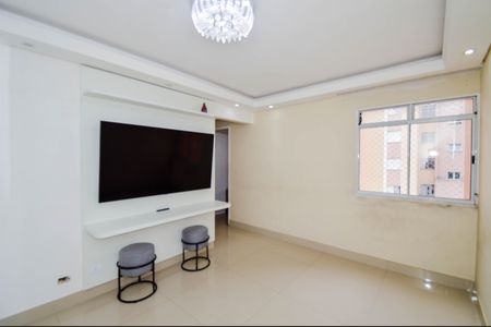 Sala de apartamento para alugar com 2 quartos, 56m² em Jardim Odete, Guarulhos