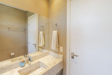 Apartamento à venda com 109m², 3 quartos e 1 vagaBanheiro da Suíte 2