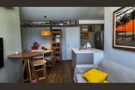 Sala de apartamento à venda com 2 quartos, 45m² em Recreio dos Bandeirantes, Rio de Janeiro