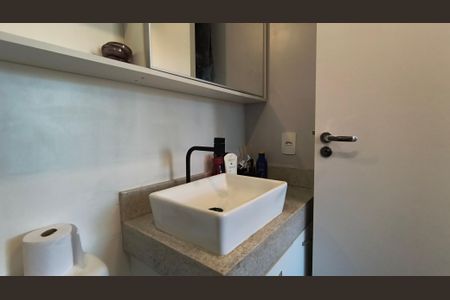 Apartamento à venda com 45m², 2 quartos e 1 vaga Apartamento à venda com 45m², 2 quartos e 1 vagaBanheiro