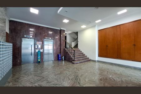 Studio à venda com 40m², 1 quarto e sem vaga Studio à venda com 40m², 1 quarto e sem vagaHall Social