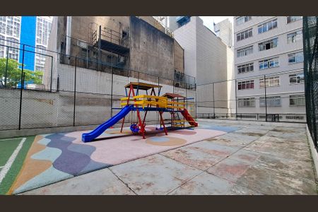 Studio à venda com 40m², 1 quarto e sem vaga Studio à venda com 40m², 1 quarto e sem vagaÁrea Comum - Quadra Esportiva e Playground