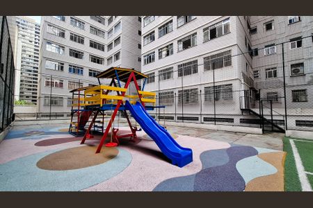 Studio à venda com 40m², 1 quarto e sem vaga Studio à venda com 40m², 1 quarto e sem vagaÁrea Comum - Quadra Esportiva e Playground