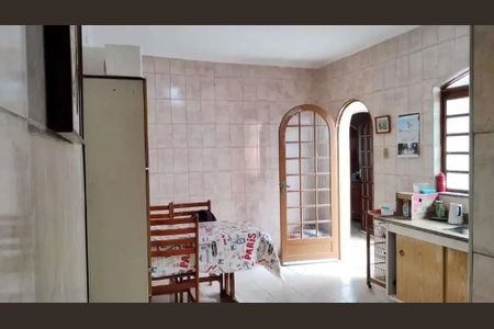 Cozinha de casa à venda com 3 quartos, 133m² em Vila Antonieta, São Paulo