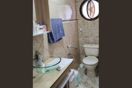 Banheiro de casa à venda com 3 quartos, 133m² em Vila Antonieta, São Paulo