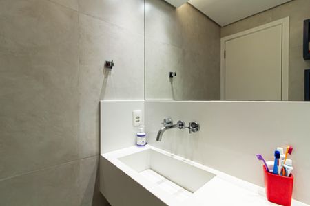 Apartamento à venda com 67m², 2 quartos e 2 vagasBanheiro da Suíte