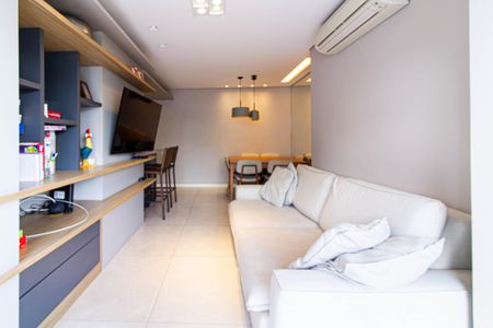 Apartamento à venda com 67m², 2 quartos e 2 vagasSala