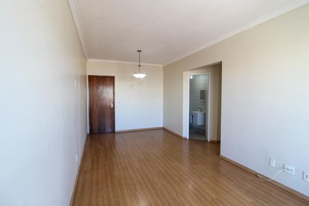 Apartamento para alugar com 64m², 2 quartos e 2 vagasSala