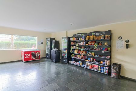 Studio para alugar com 64m², 2 quartos e 2 vagas Studio para alugar com 64m², 2 quartos e 2 vagasMercadinho