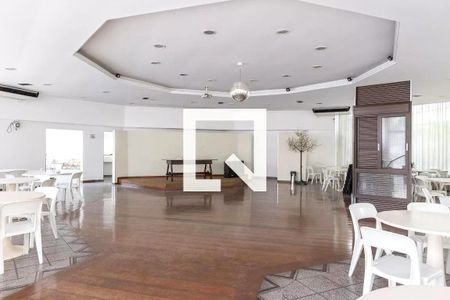 Apartamento à venda com 150m², 3 quartos e 1 vaga Apartamento à venda com 150m², 3 quartos e 1 vagaSalão de Festas