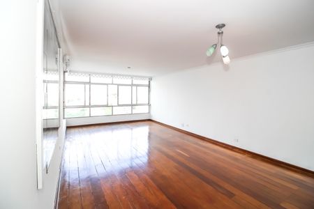Apartamento à venda com 150m², 3 quartos e 1 vaga Apartamento à venda com 150m², 3 quartos e 1 vagaSala