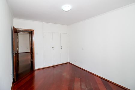 Apartamento à venda com 150m², 3 quartos e 1 vaga Apartamento à venda com 150m², 3 quartos e 1 vagaQuarto 2