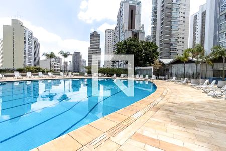 Apartamento à venda com 150m², 3 quartos e 1 vaga Apartamento à venda com 150m², 3 quartos e 1 vagaPiscina