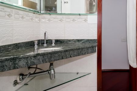 Apartamento à venda com 150m², 3 quartos e 1 vaga Apartamento à venda com 150m², 3 quartos e 1 vagaBanheiro