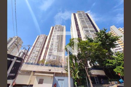 Apartamento à venda com 150m², 3 quartos e 1 vaga Apartamento à venda com 150m², 3 quartos e 1 vagaFachada
