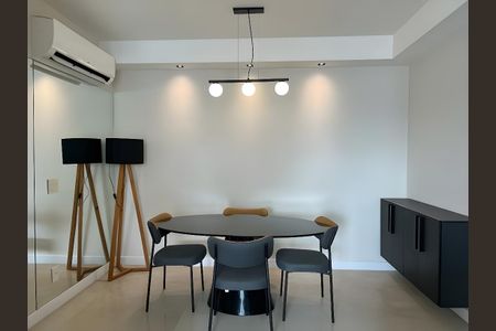 Apartamento para alugar com 2 quartos, 68m² em Pinheiros, São Paulo