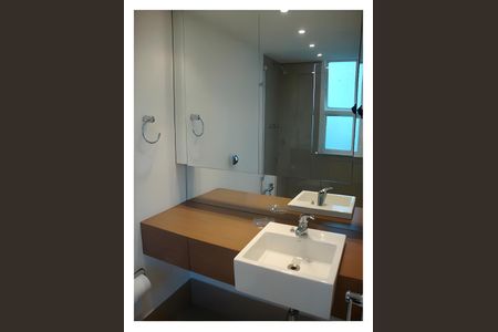 Apartamento para alugar com 88m², 2 quartos e 1 vaga