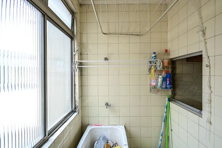 Apartamento para alugar com 66m², 3 quartos e 1 vagaÁrea de Serviço 