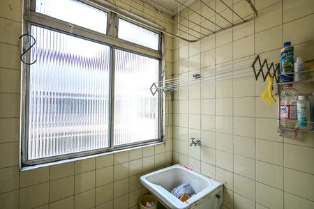 Apartamento para alugar com 66m², 3 quartos e 1 vagaÁrea de Serviço 