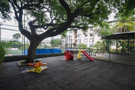 Apartamento para alugar com 66m², 3 quartos e 1 vaga Apartamento para alugar com 66m², 3 quartos e 1 vagaPlayground