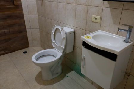 Casa para alugar com 75m², 2 quartos e 1 vagaBanheiro