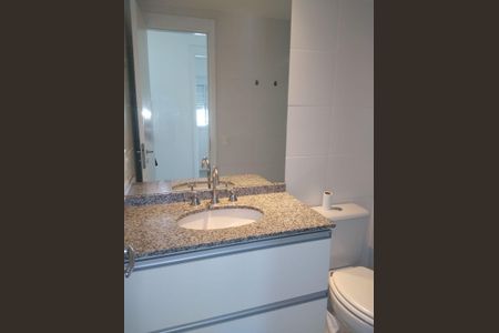Banheiro de apartamento à venda com 2 quartos, 64m² em Santo Amaro, São Paulo