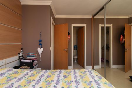 Apartamento à venda com 93m², 3 quartos e 2 vagas Apartamento à venda com 93m², 3 quartos e 2 vagasQuarto 3
