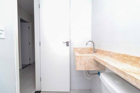 Apartamento para alugar com 38m², 2 quartos e sem vagaBanheiro