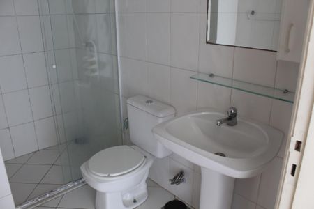 Casa de condomínio para alugar com 125m², 2 quartos e 2 vagas Casa de condomínio para alugar com 125m², 2 quartos e 2 vagasBanheiro